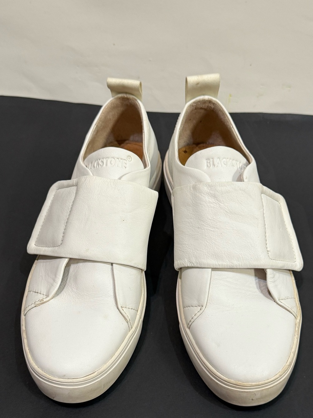 Blackstone Women’s White Leather Strap Slip-On Sneakers Size : 40